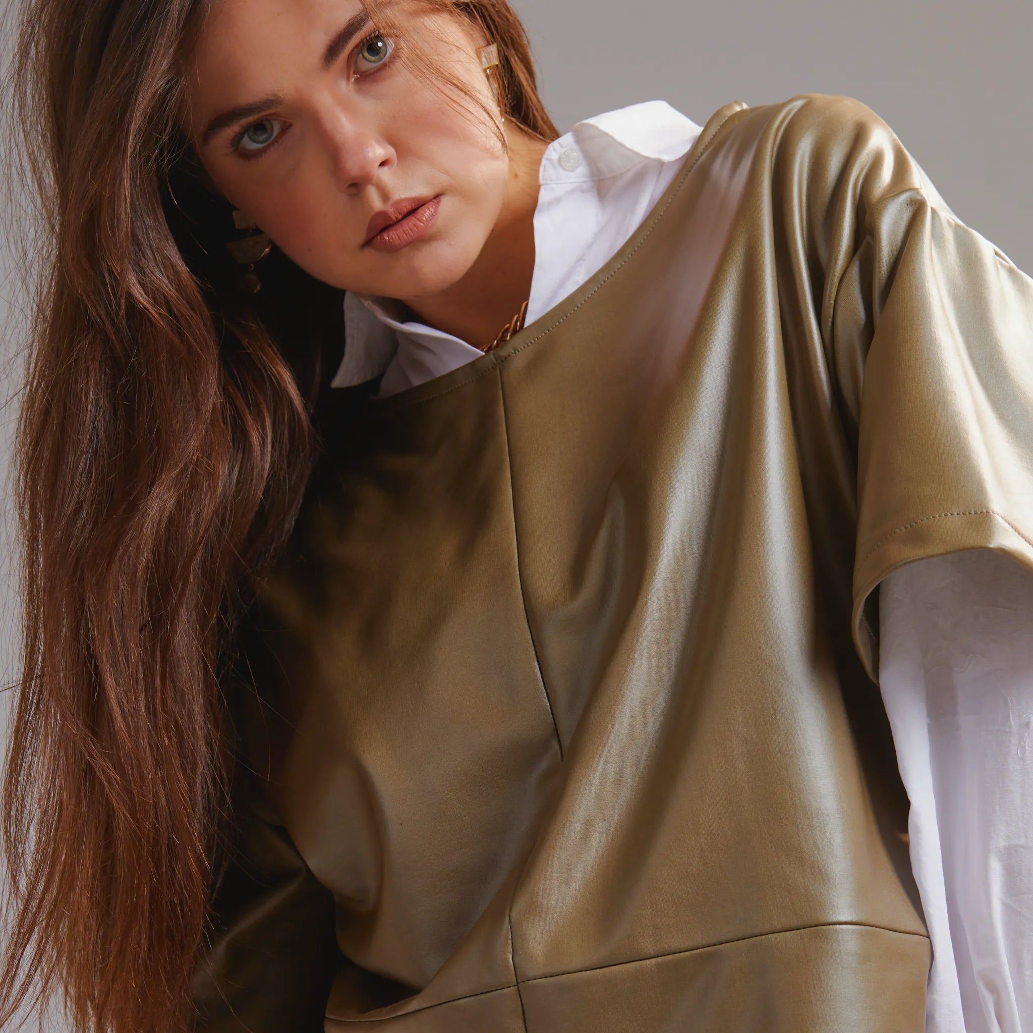 Essential leather layer in green