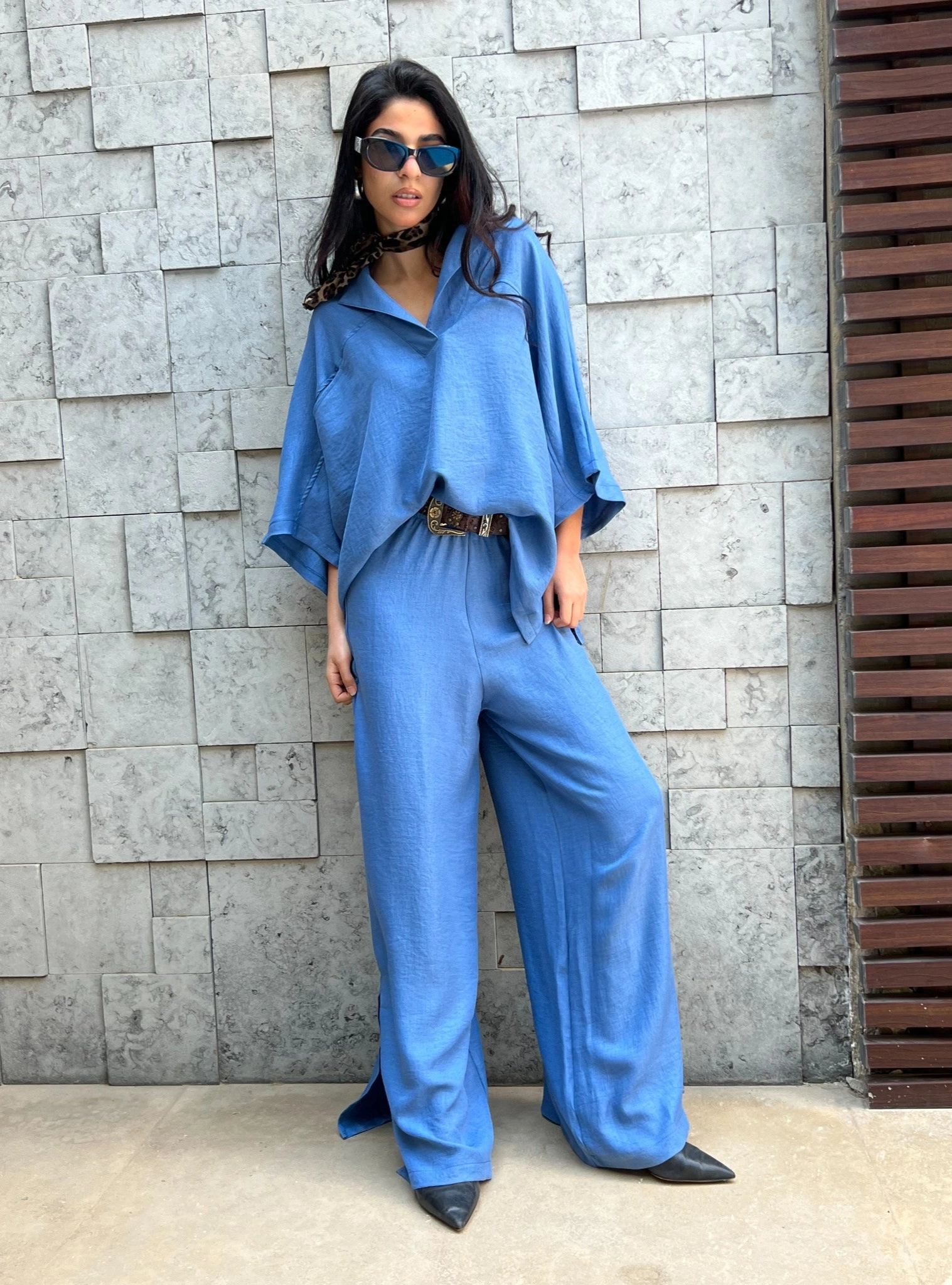 The Linen Breeze Set in blue