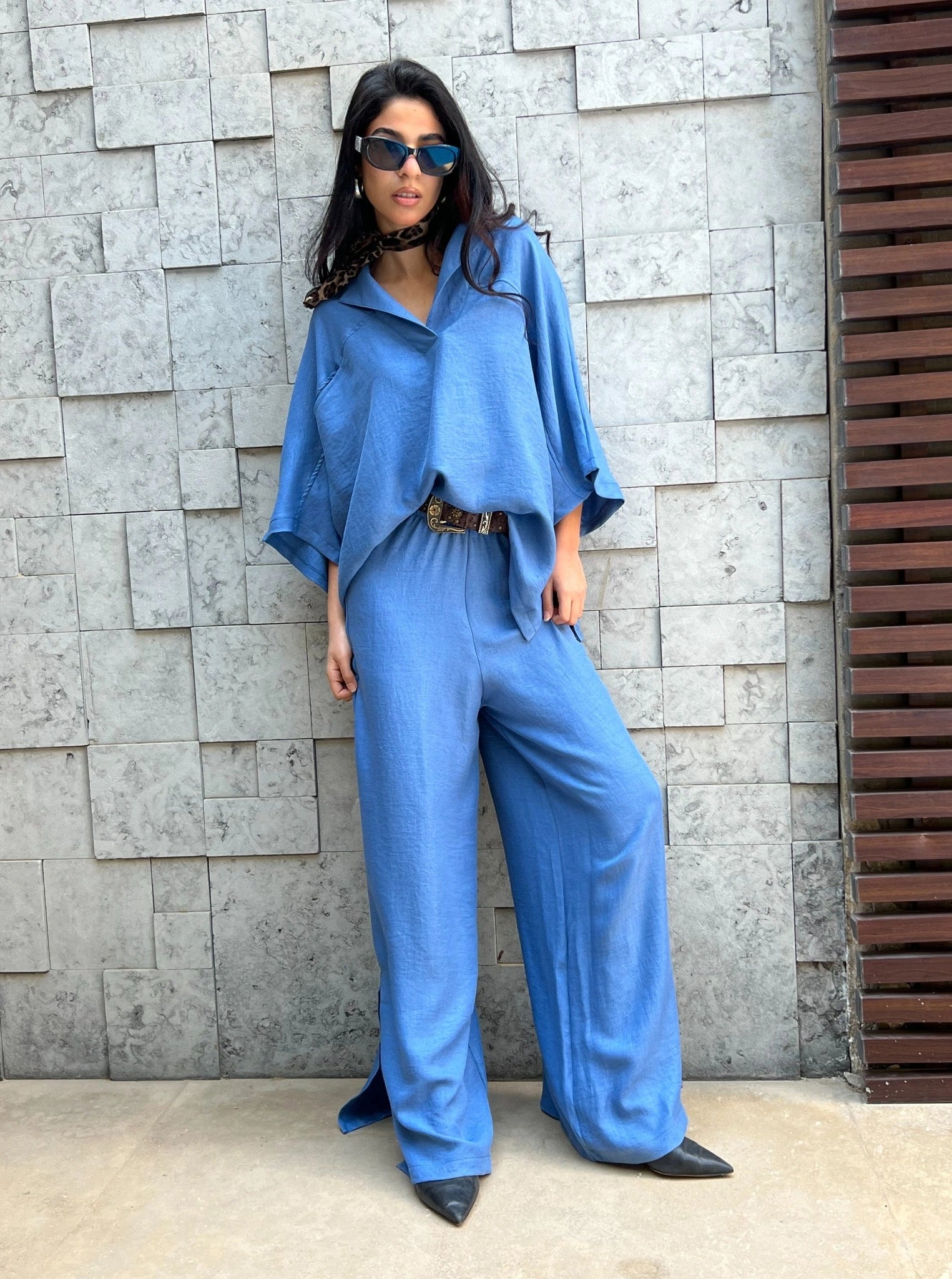 The Linen Breeze Set in blue